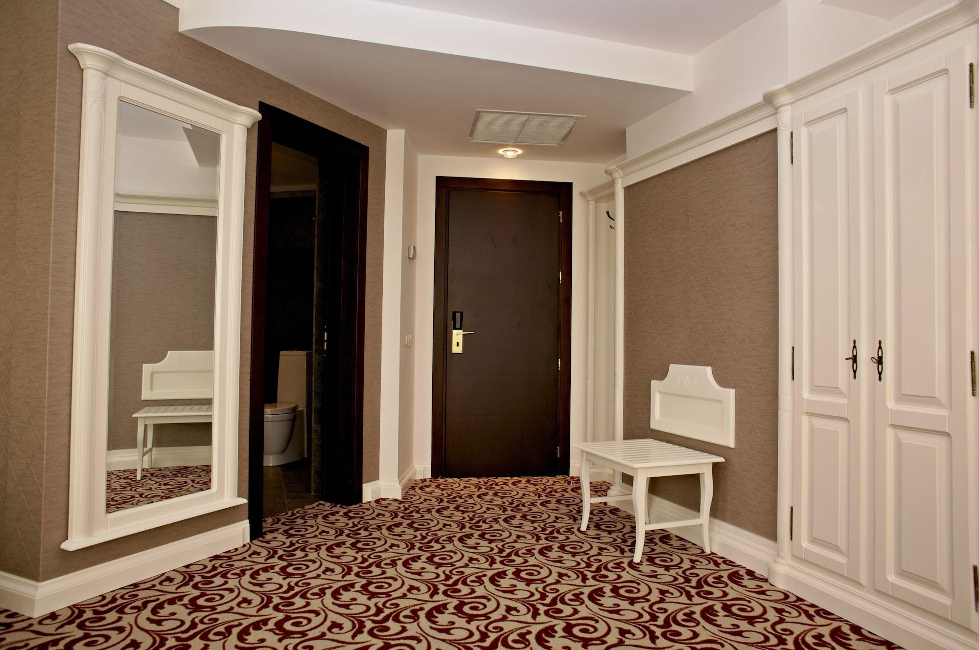 Hotel Bellaria Iasi Exterior photo